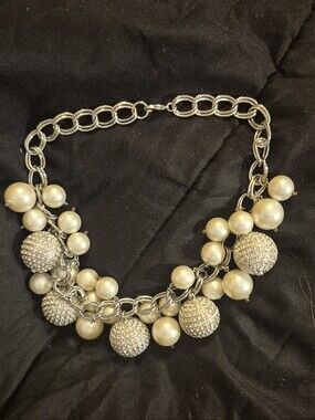 Ann Taylor Necklace "Balls And Beads)